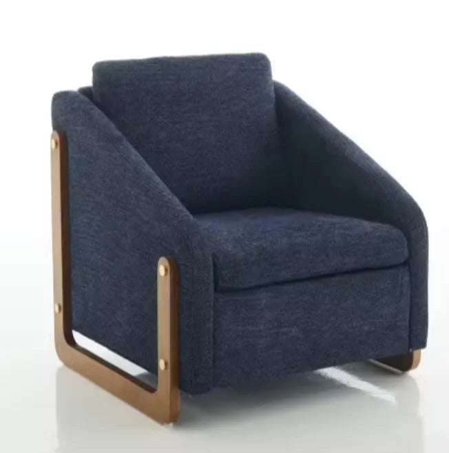 Poltrona in tessuto di ciniglia trapuntato con struttura laterale in legno