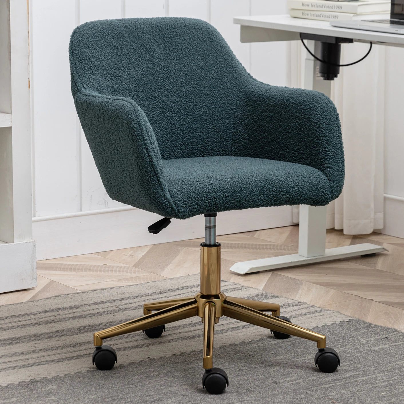 Sedia da ufficio moderna e design ergonomico Teddy